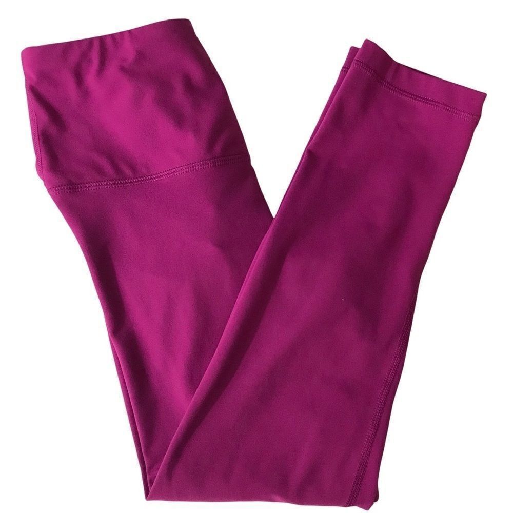 Yogalicious fuschia leggings. Size XS‎